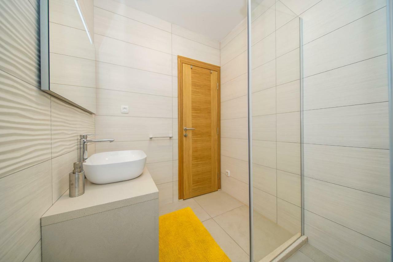 Apartmani Ponta Ston Eksteriør billede