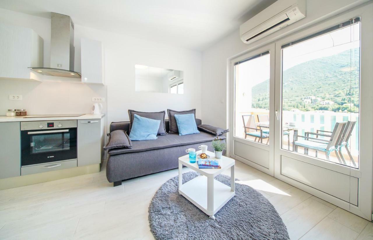 Apartmani Ponta Ston Eksteriør billede
